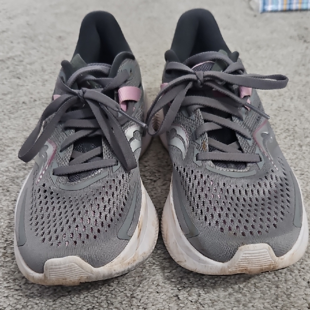 Saucony Women's Gray and Pink Athletic Shoes - Picture 3 of 7